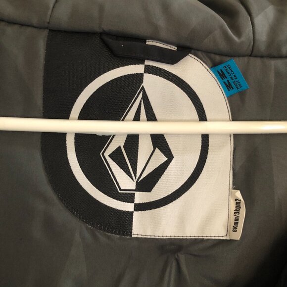 Volcom Youth WInter Snowboard Jacket Black Graphic Hooded Coat - Picture 3 of 4